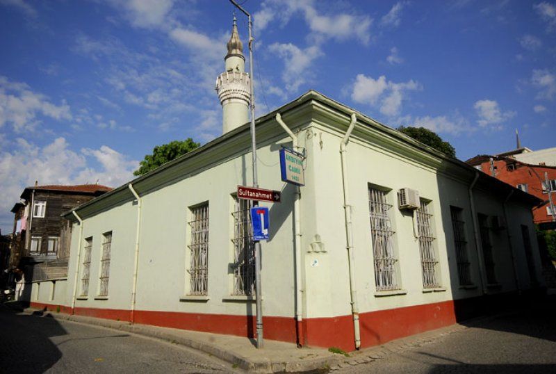 Akbıyık Cami