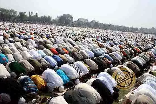 Geç gelen cemaat nasıl namaz kılar