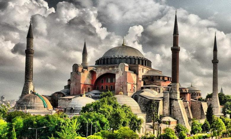 Ayasofya'da ilk cuma namazı