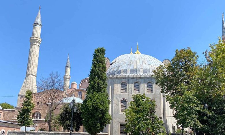 Ayasofya'da ilk cuma namazı